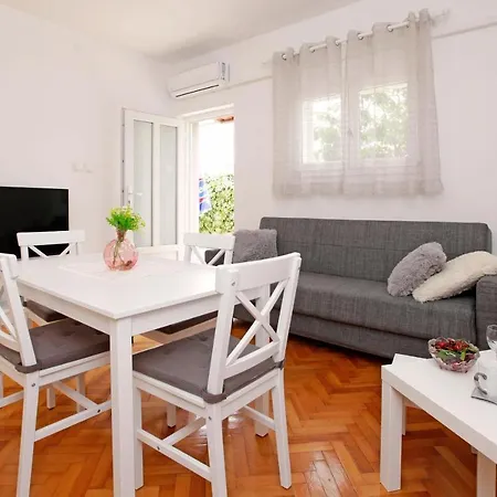Apartman Zuvela Vela Luka Exterior photo